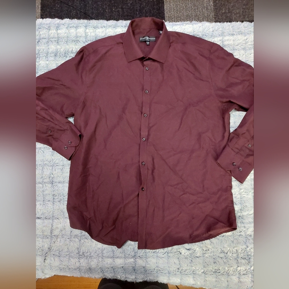 Men's Burgundy Dress Shirt‎